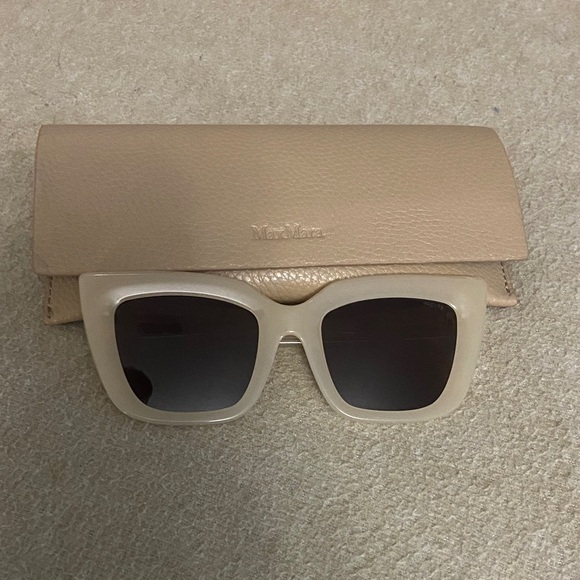 Freyrs Accessories - Portofino Cat Eye Sunglasses with MaxMara Case